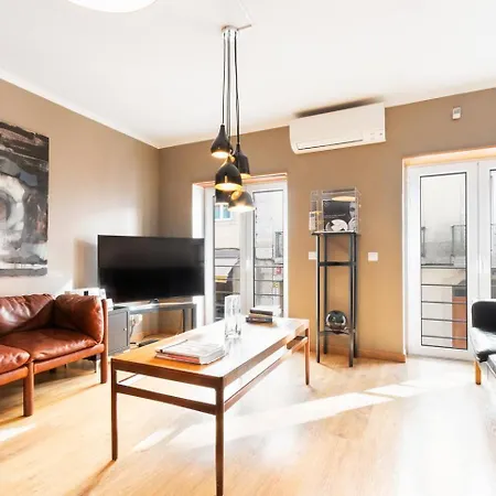 Apartment Exquisite Townhouse In Center- Private Garage & Terrace *
