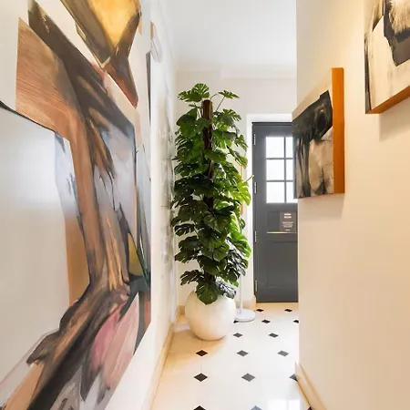 Apartment Exquisite Townhouse In Center- Private Garage & Terrace *