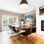 Lejlighed Exquisite Townhouse In Center- Private Garage & Terrace *