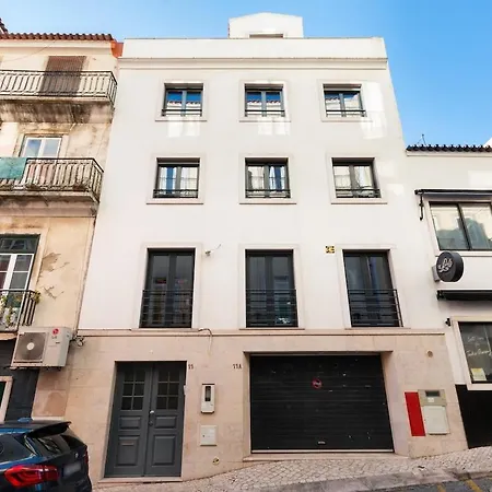 Exquisite Townhouse For 8 In Lisbon City Center Apartment *