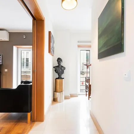 Exquisite Townhouse For Up To 8 In Center Apartament Lizbona