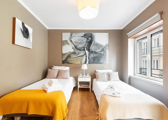 Exquisite Townhouse For Up To 8 In Center Apartament Lizbona