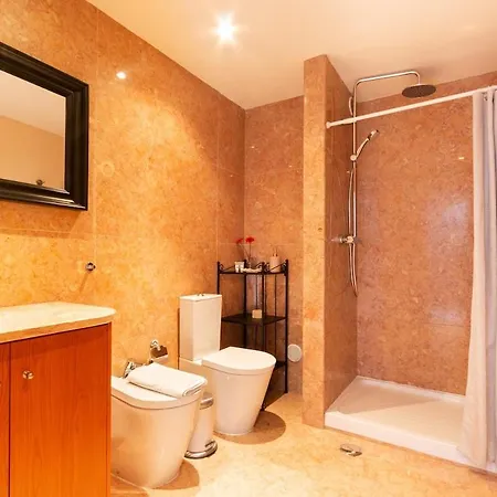 Appartamento Exquisite Townhouse In Center- Private Garage & Terrace