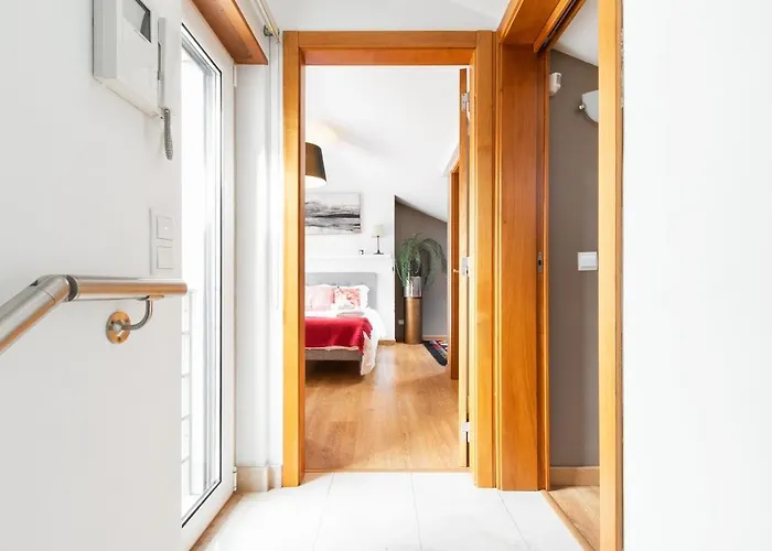 Exquisite Townhouse For Up To 8 In Center Apartmán Lisboa