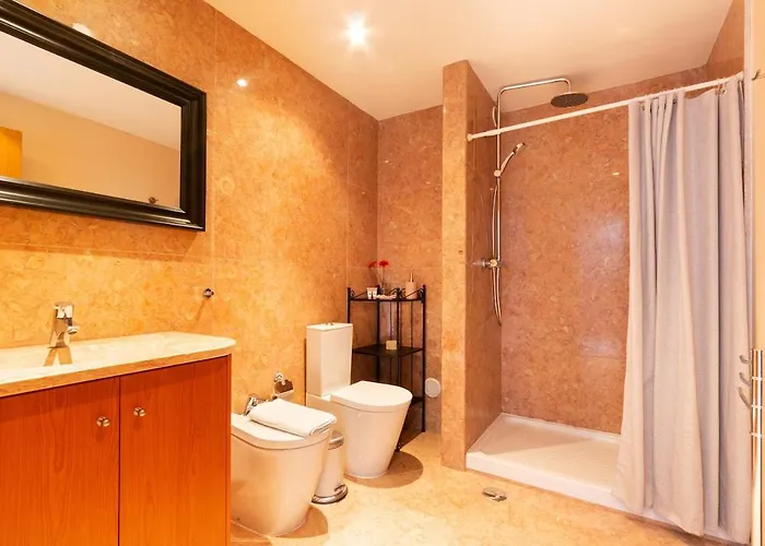 Apartmán Exquisite Townhouse For Up To 8 In Center